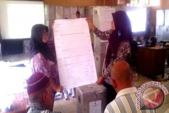 Tiga Kecamatan Mulai Rekapitulasi Perolehan Suara 