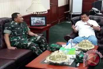 Pangdam VII/Wirabuana Sowan ke Bupati Parimo