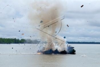 Empat Kapal Malaysia Diledakan