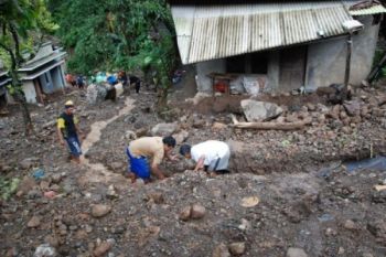Tertimbun Longsor, Akses Jalan Desa di Kudus Terputus
