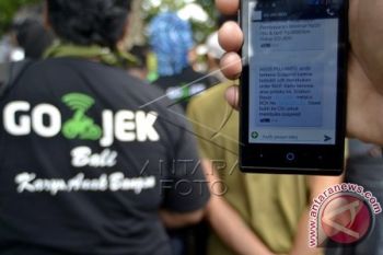 Pemerintah larang ojek daring beroperasi