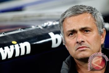 Pernyataan Resmi Chelsea Terkait Pemberhentian Mourinho 