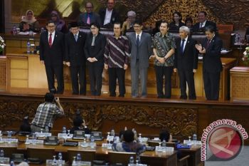 Pimpinan Terpilih KPK Berangkat ke Istana untuk Dilantik