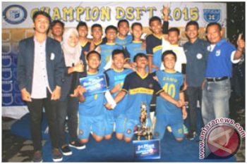 SMAN 5 Bandarlampung juarai "Darmajaya Student Futsal Tournament"