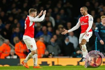 Arsenal Tundukkan City 2-1