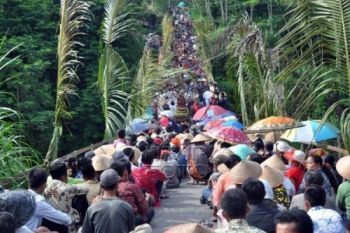 Umat Merapi Rayakan Natal di Cekdam Lamat
