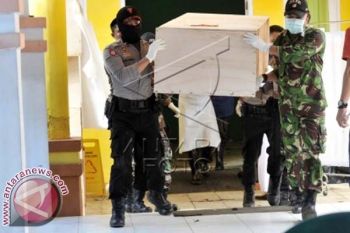 Tiga jenazah KM Marina dibawa ke Makassar