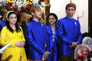 Presiden Hadiri Syukuran Tujuh Bulan Kehamilan Menantu