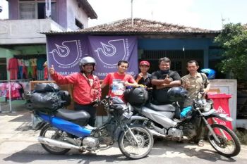 Tim "Ekspedisi Indonesia Biru" Tinggalkan Bandarlampung
