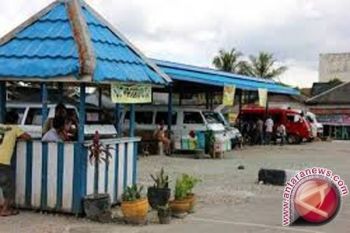 Petugas Terminal Mamboro Tetap Periksa Kelayakan Kendaraan 