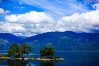 Wonderful Indonesia - Kebijakan Baru Permudah Wisatawan Malaysia ke Indonesia