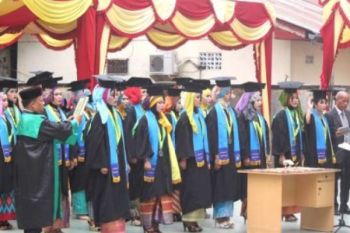 Akbid Tuti Rahayu Bagansiapiapi Wisuda 28 Lulusan