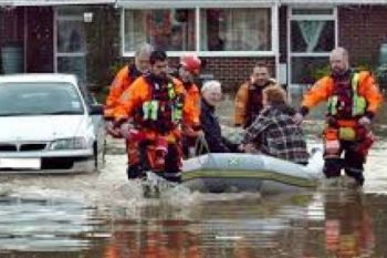 Banjir Diperkirakan Rendam Inggris Utara Lagi Saat Topan Baru Mendekat