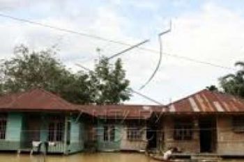 Ratusan Rumah Kebanjiran Akibat Luapan Sungai Kampar