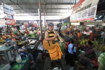 Pemkot Solo Mendekatkan Jazz Dengan Pasar Tradisional 