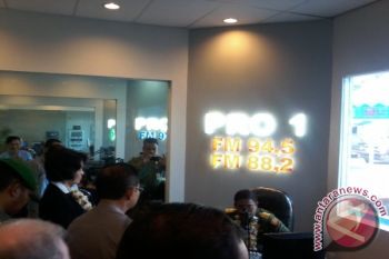 Gubernur dan Kapolda Sulut menyiar di RRI 