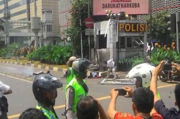 Polisi kejar pelaku teror bom  