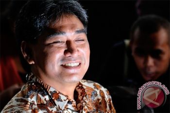 Choel Mallarangeng Diperiksa KPK sebagai Tersangka, Siap Ditahan