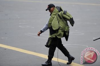 BOM JAKARTA - Kapolri Bilang Polisi sedang Analisis Senjata dan Bom Teroris