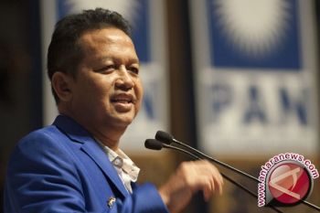 Jadi Ketua KEIN, Soetrisno Bachir Lepaskan Jabatan Di PAN