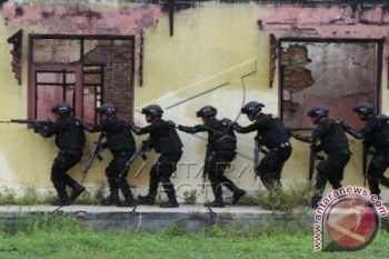Anggota Brimob dikerahkan bantu kejar teroris kelompok Mujahidin Indonesia Timur