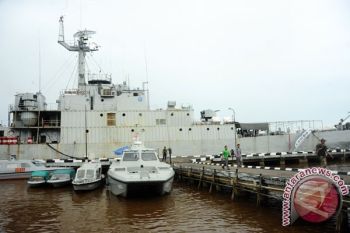 Kapal Pengangkut Eks Gafatar Tiba di Tanjung Emas