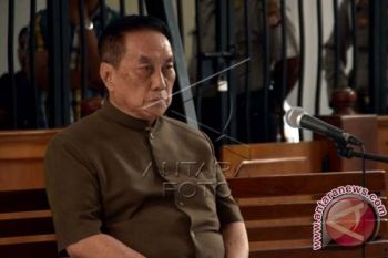 Buronan asal Makassar Jeng Tang berhasil ditangkap di daerah Senayan Jakarta