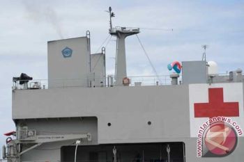 KRI Soeharso Emban Misi Kesehatan di Timor Leste
