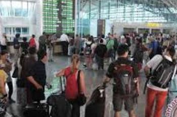 Penumpang Pekanbaru Tujuan Jakarta Tak Terpengaruh Teror Bom