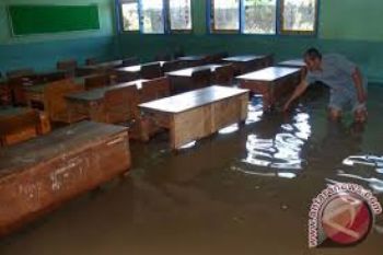 Banjir, Sebagian Sekolah Diliburkan