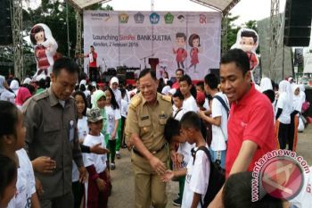 Bank Sultra Luncurkan Tabungan "Simpel" 2.000 Pelajar