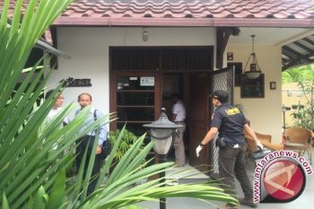 Polda Metro Sita Komputer Di Rumah Jessica