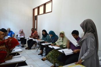  UPT Bahasa Darmajaya Selenggarakan Kursus TOEFL dan "Speaking"
