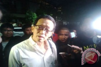 Ayah Mirna Mengaku Punya Data Berbeda dengan Polda