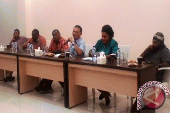 Pemuda Adat gelar diskusi solusi penyelesaian Freeport