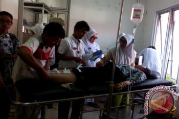 Bupati Terpilih Lihat Siswi Korban Pohon Tumbang