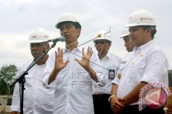Jokowi: Pembangunan Jalan Tol Lampung Paling Cepat 