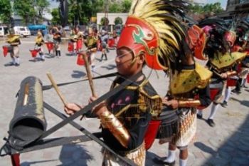 Pelantikan 17 Kepala Daerah Berkonsep Pesta Rakyat