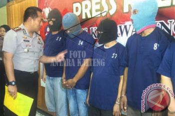 Kampung Narkoba Kotim Diobrak-abrik Polisi