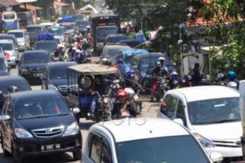 Simpang Lima Ditutup, Lalu Lintas di Semarang Padat