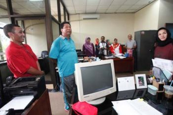 Ruang Kerja PNS Jangan Berantakan!