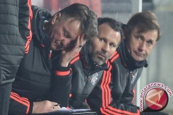 MU Kalah Lagi, Van Gaal Kecewa 