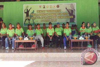 Wali Kota Baubau Buka Kejuaraan Tenis Lapangan