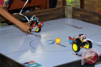 Lomba Robot Soccer