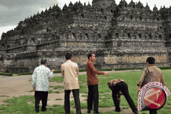 Menunggu Badan Otoritas Kelola Candi Borobudur