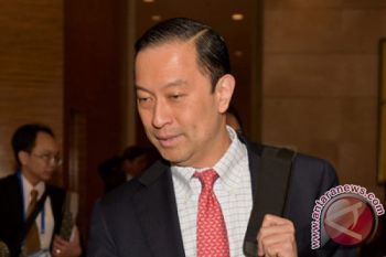 Presiden Jokowi Terima Dubes Swedia Bersama Delegasi H&amp;M
