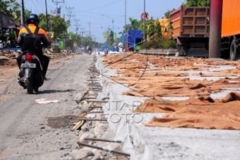 Sejumlah Ruas Jalan di Cilacap Segera Dibeton