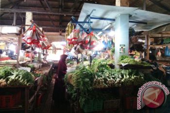  Pedagang Sayur Keluhkan Naiknya Harga Sewa Meja Sayur