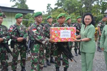 Pangdam Cenderawasih tinjau pos pamtas di Senggi