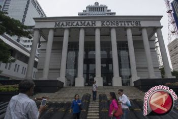 MK Tolak Gugatan Willy-Wahyudi